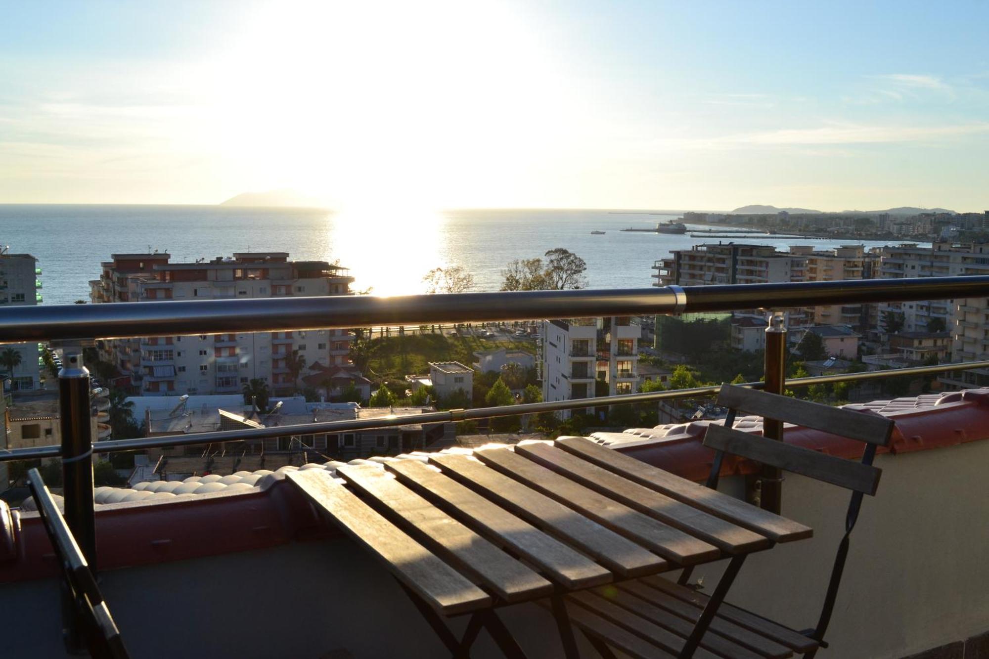 Apartamento Seaview Penthouse Terrace & Garage Vlorë Exterior foto