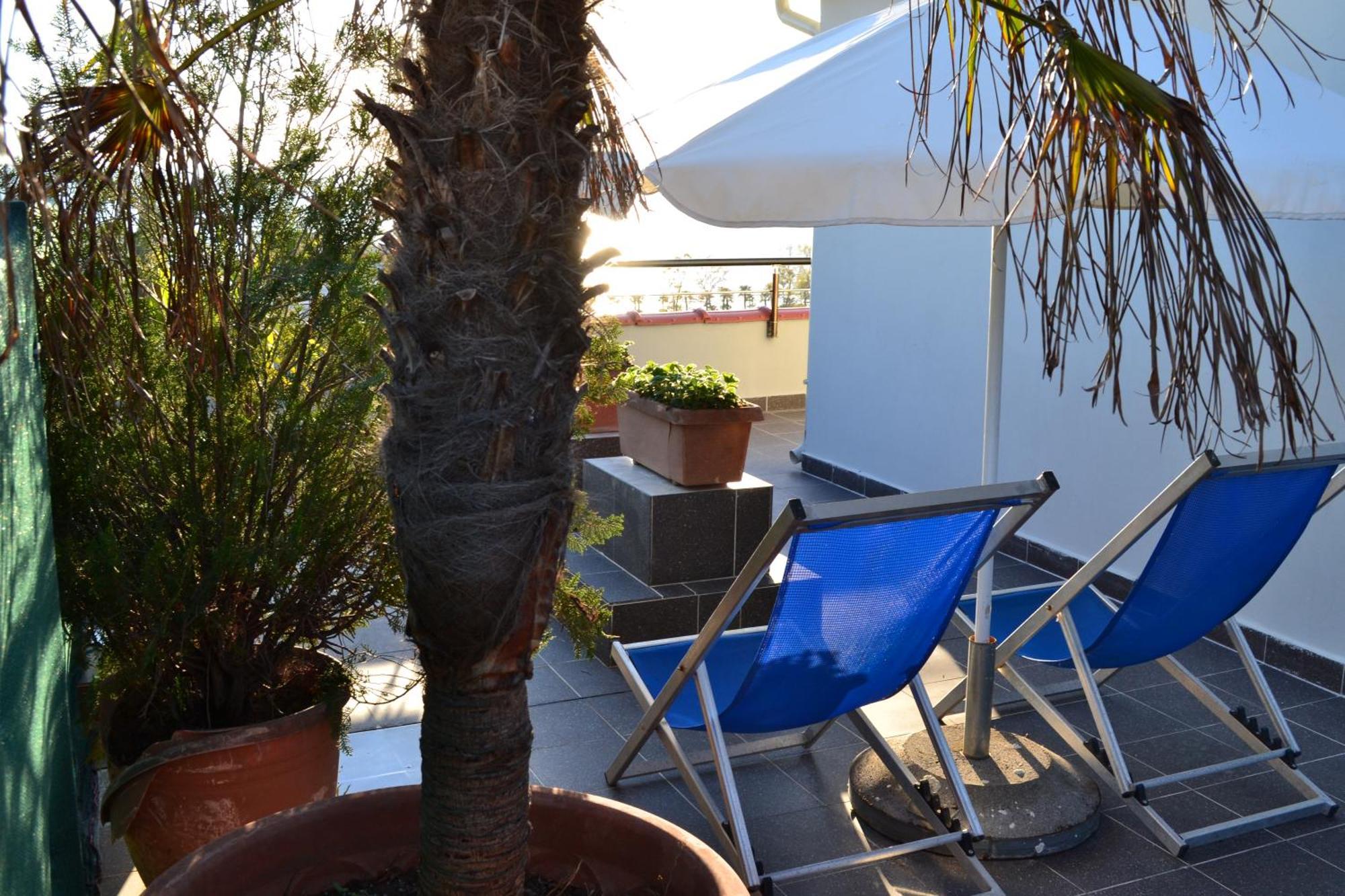 Apartamento Seaview Penthouse Terrace & Garage Vlorë Exterior foto